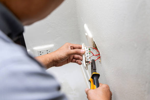 Best Affordable Emergency Electrician  in Armada, MI