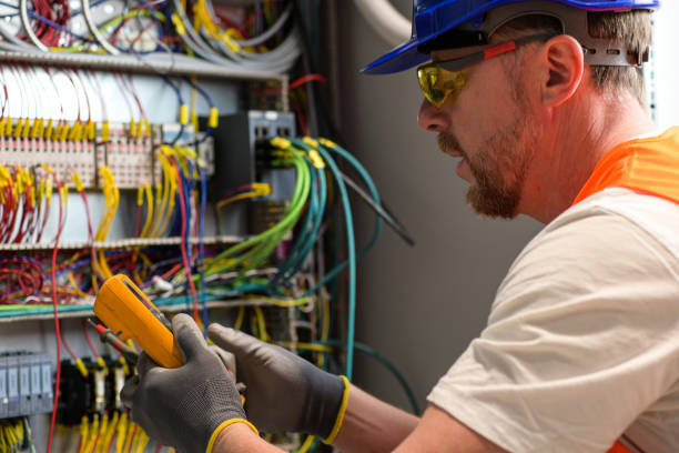 Best Circuit Breaker Repair  in Armada, MI